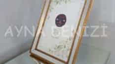 Jesy Fifth Gold Model Altın Renk Dekoratif Aynalı Resim Çerçevesi