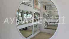 Circle Eighty White Model Beyaz Renk Metal Çerçeveli Yuvarlak Dairesel Dekoratif Ayna